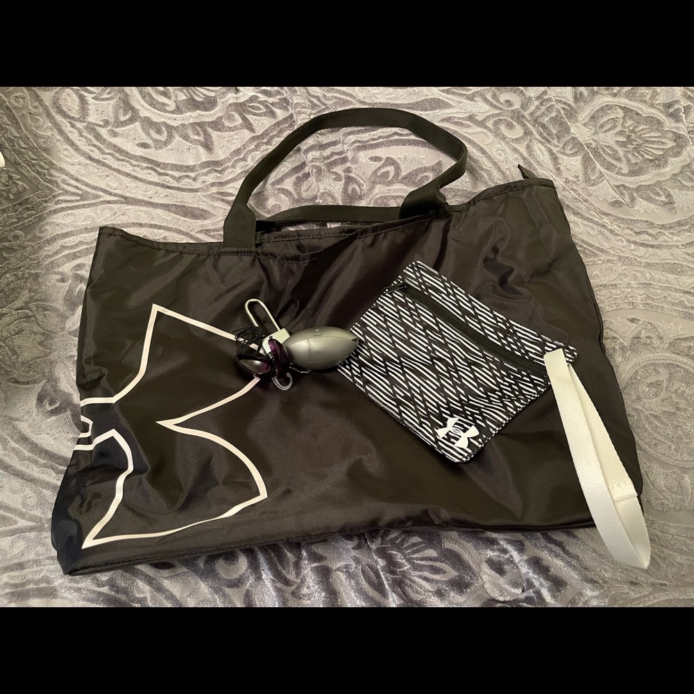Under Armour Gym Tote Large, GREAT CONDITION